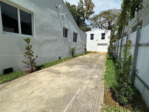 265 NW 81st St # 2, Miami FL 33150