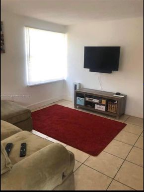 6421 Sherman St # 4, Hollywood FL 33024