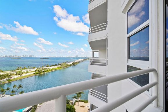 555 NE 34th St # 1806, Miami FL 33137