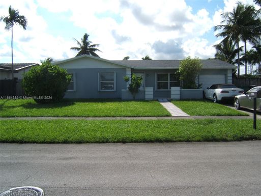 10462 SW 124th Pl, Miami FL 33186