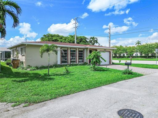 4921 NW 13th Ter, Deerfield Beach FL 33064