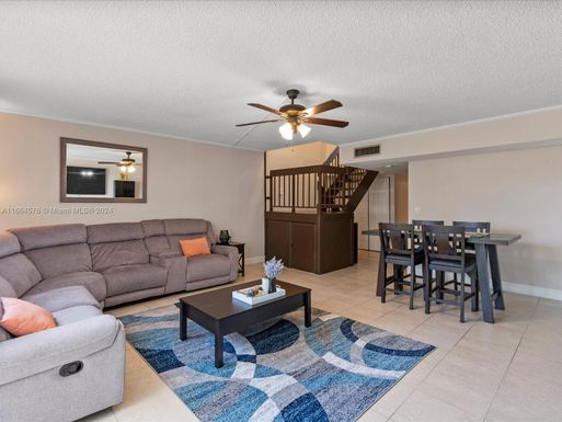 8401 W Sample Rd # 28, Coral Springs FL 33065