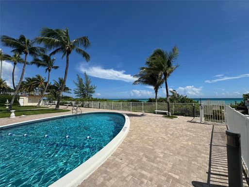 1936 S Ocean Dr # 8D, Hallandale Beach FL 33009