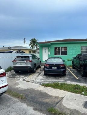 75 SW 72nd Ave # 1, Miami FL 33144