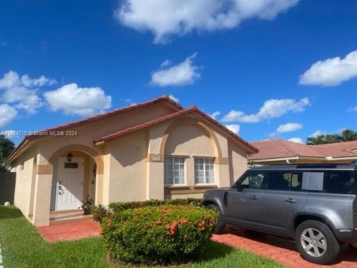 7481 NW 167th Ter, Hialeah FL 33015