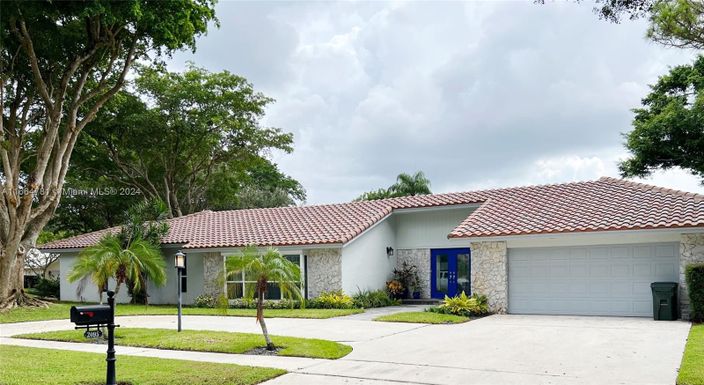 2095 NW 30th Rd, Boca Raton FL 33431