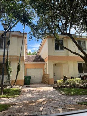 6512 Hidden Cove Dr # 3, Davie FL 33314