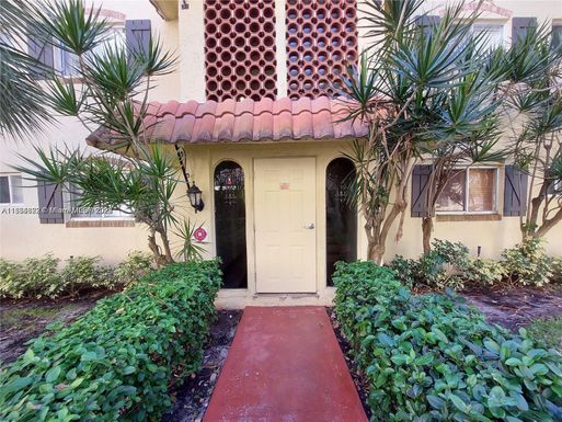 257 S Cypress Rd # 423, Pompano Beach FL 33060