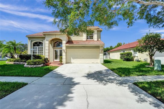 13347 NW 15th Ct, Pembroke Pines FL 33028