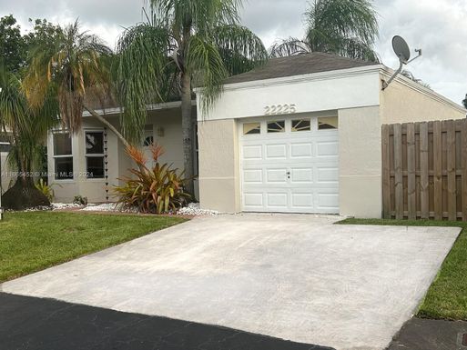 22225 SW 97th Ct, Cutler Bay FL 33190