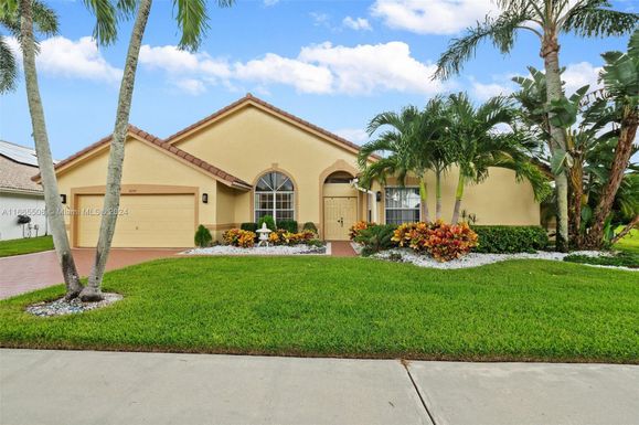 6094 Slice Ct, Boynton Beach FL 33437