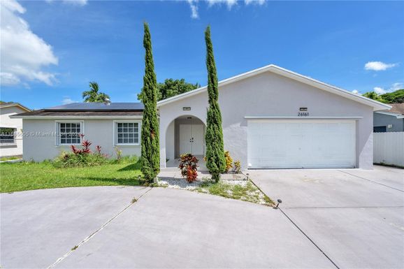 26161 SW 132nd Pl, Homestead FL 33032