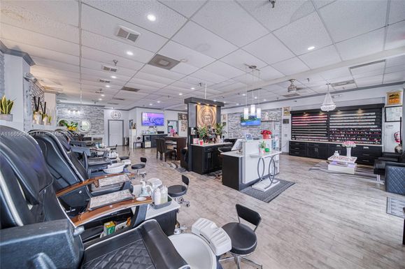 Beauty Salon For Sale in Flagler Street, Miami FL 33144