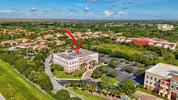 5850 Coral Ridge Dr # 201, Coral Springs FL 33076