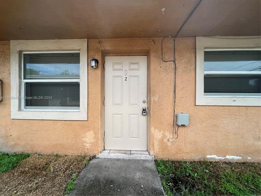 3024 NW 2nd St # 3, Pompano Beach FL 33069