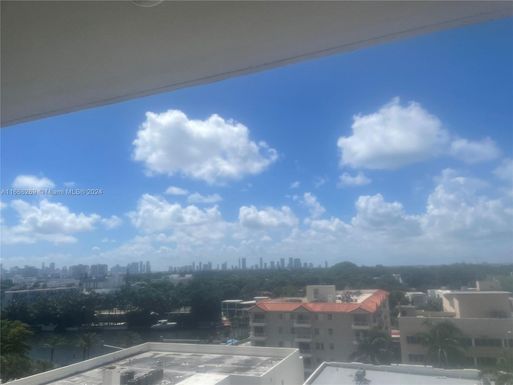 2625 Collins Ave # 810, Miami Beach FL 33140