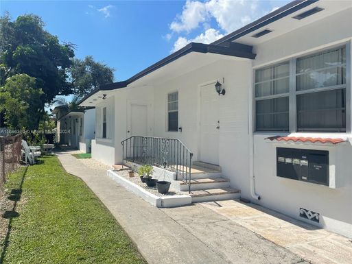 664 SW 9 # 3, Miami FL 33130