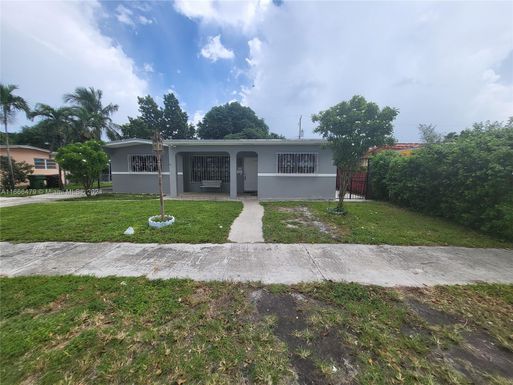 5397 W 14th Ct, Hialeah FL 33012