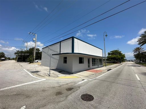 1601 Broadway, Riviera Beach FL 33404