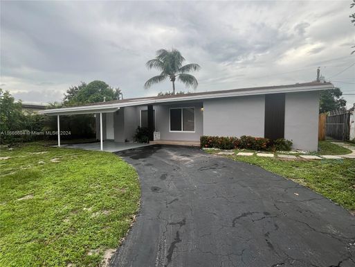 3210 N 72nd Way, Hollywood FL 33024