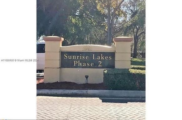 8305 Sunrise Lakes Blvd # 312, Sunrise FL 33322