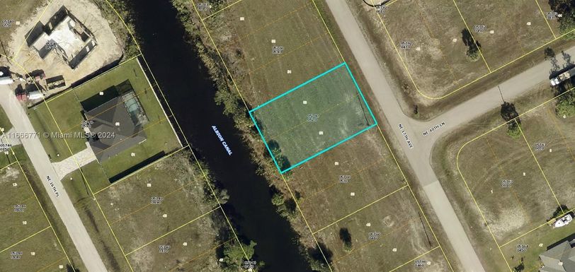 4024 NE 17th Ave, Cape Coral FL 33909