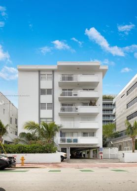 325 Ocean Dr # 303, Miami Beach FL 33139