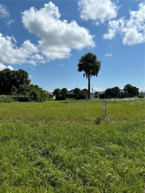 176 W W Pine Valley Ln, Other City - In The State Of Florida FL 33947