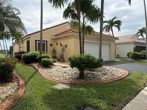 1621 Salerno Cir, Weston FL 33327