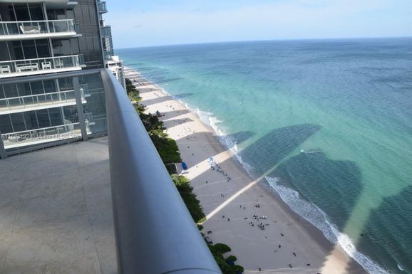 17001 Collins Ave # 3208, Sunny Isles Beach FL 33160