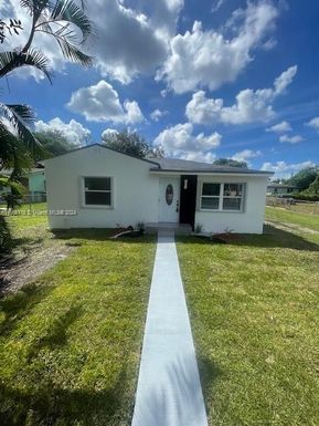 2466 NW 96th St, Miami FL 33147