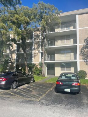 2900 NW 48th Ter # 118, Lauderdale Lakes FL 33313