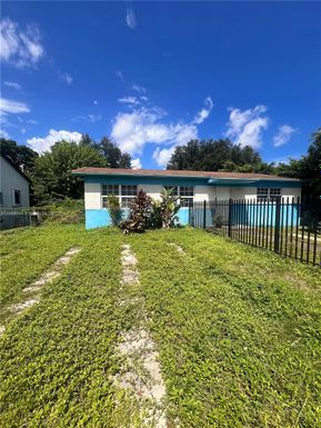 2345-2347 NW 65th St, Miami FL 33147