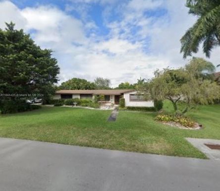 7845 SW 161st St, Palmetto Bay FL 33157