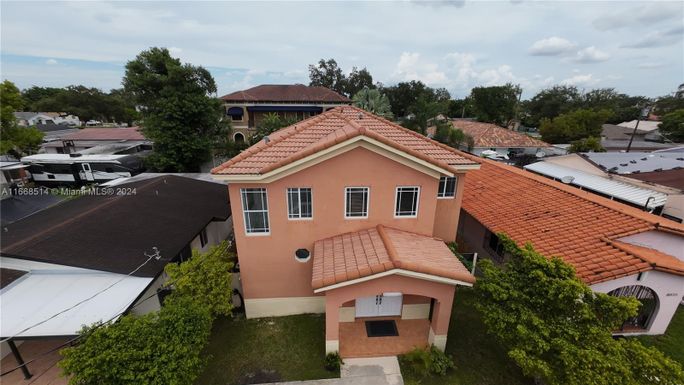 6845 SW 15th St, Miami FL 33144