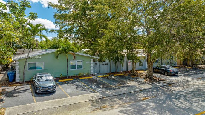 200 NW 17th Ct, Fort Lauderdale FL 33311