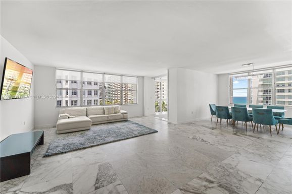 5640 Collins Ave # 7B, Miami Beach FL 33140