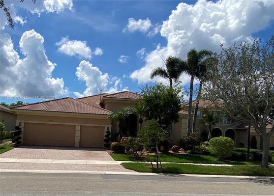 19240 SW 62nd St, Pembroke Pines FL 33332