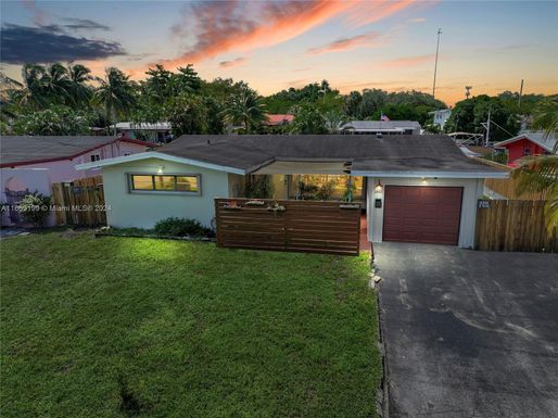 2443 Tortugas Ln, Fort Lauderdale FL 33312