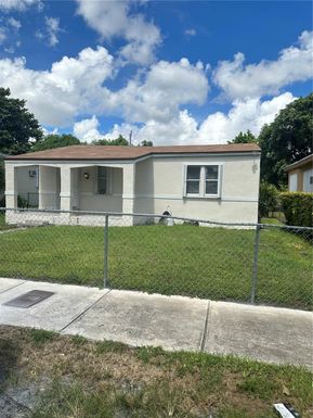 1819 NW 57th St, Miami FL 33142