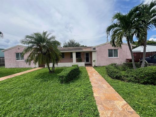 6 NE 6th Ave, Hialeah FL 33010