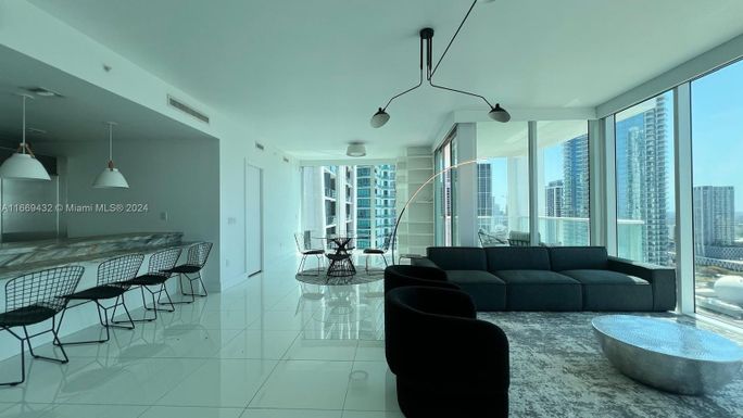 1040 Biscayne Blvd # 3307, Miami FL 33132