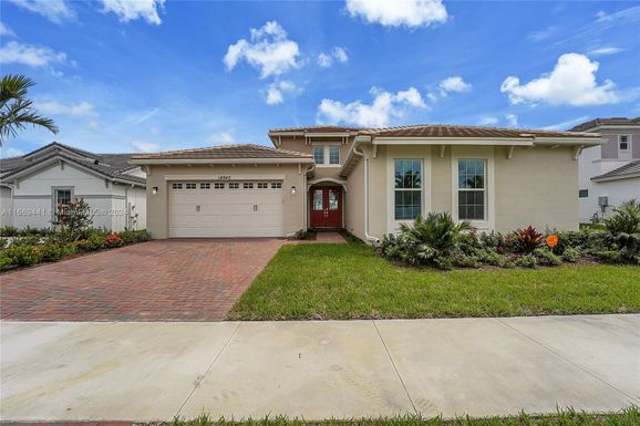 14940 Wildwood Cir, Westlake FL 33470