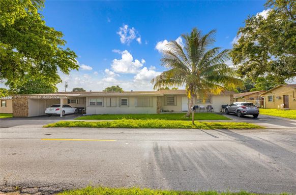 5746 Polk St, Hollywood FL 33021