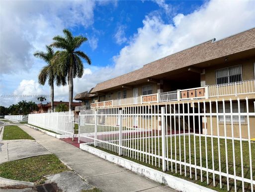 301 NW 177th St # 141, Miami Gardens FL 33169