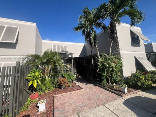 1521 NW 113th Ter # 0, Pembroke Pines FL 33026