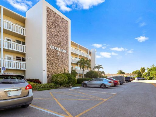 456 E Grantham  E # 456, Deerfield Beach FL 33442