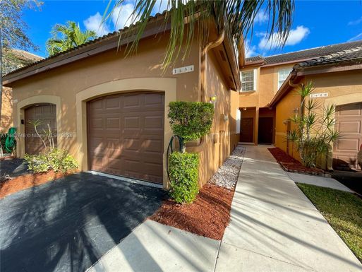 1434 Coronado Rd # 38, Weston FL 33327