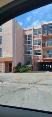 6130 W 19th Ave # 212, Hialeah FL 33012