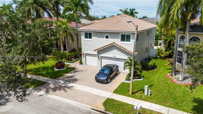 16355 SW 16 ST, Pembroke Pines FL 33027